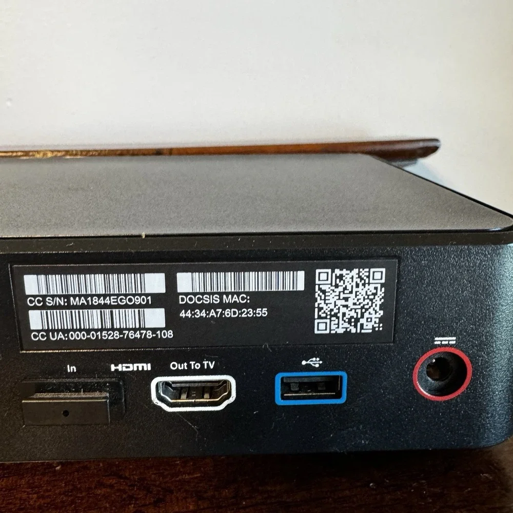 XFINITY XG2v2-P Model PACE PX022ANM HD TV Cable Box & Remote * NO CABLES *